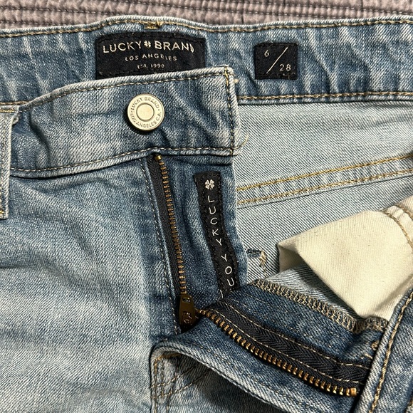 Lucky size 6 distressed jean shorts - Picture 3 of 3